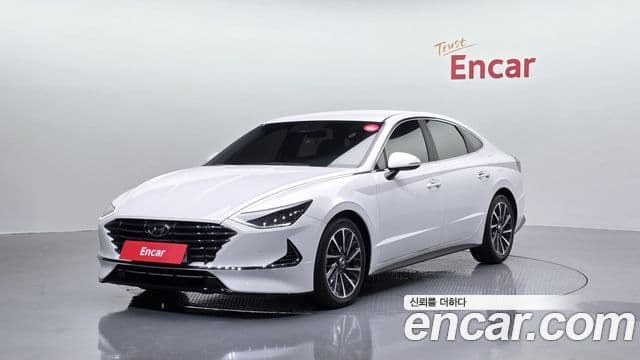 Hyundai Sonata (DN8)