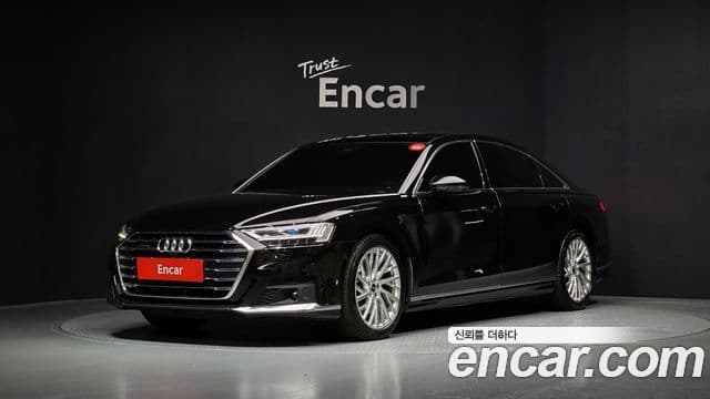 Audi A8 (D5)