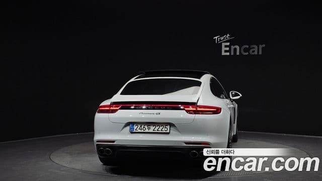 Porsche Panamera (971) 4