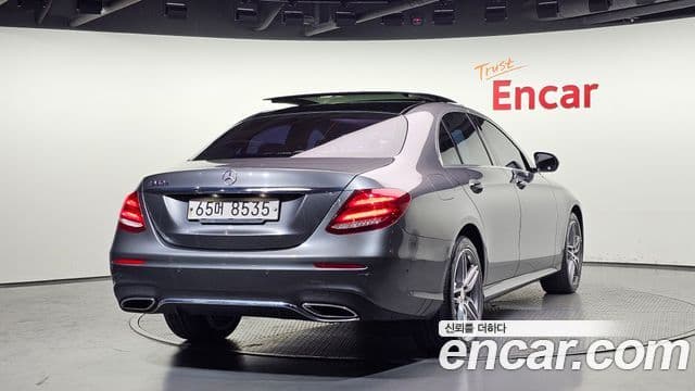 Mercedes-Benz E-Class W213 2