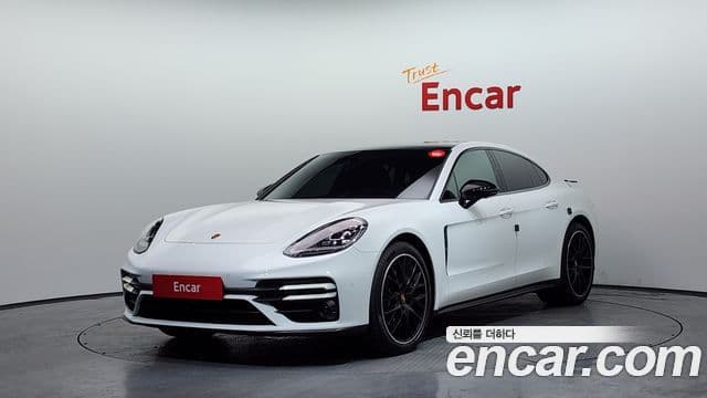 Porsche Panamera (971) 1