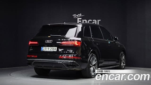 Audi Q7 (4M) 2