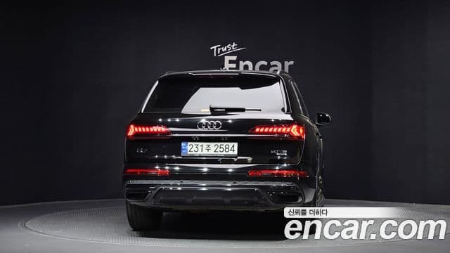 Audi Q7 (4M) 4
