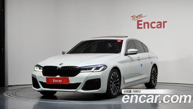 BMW 5 Series (G30)