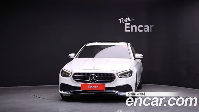 Mercedes-Benz E-Class W213 3