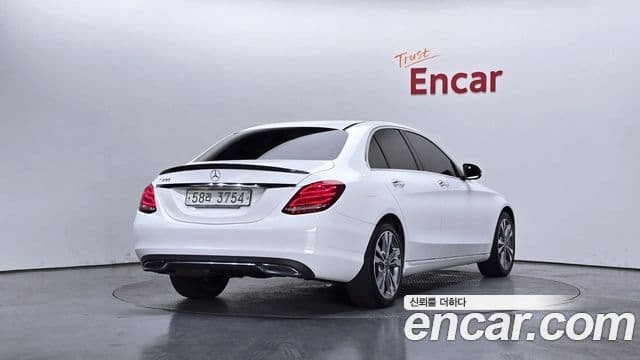 Mercedes-Benz C-Class W205 2