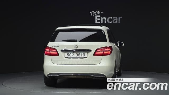 Mercedes-Benz B-Class W246 4