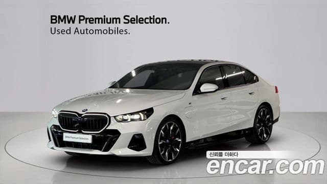 BMW 5 Series (G60)