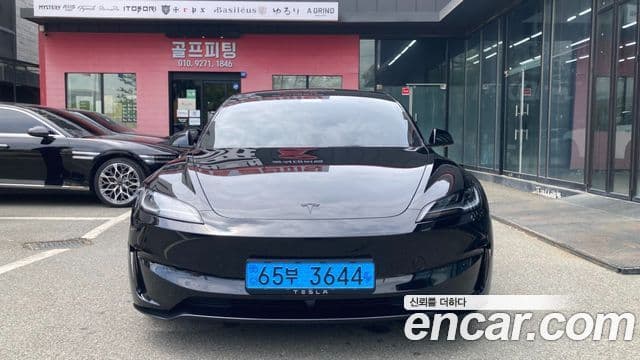 Tesla Model 3 1