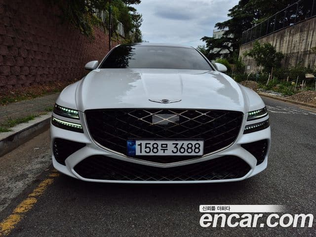 Genesis G80 (RG3)