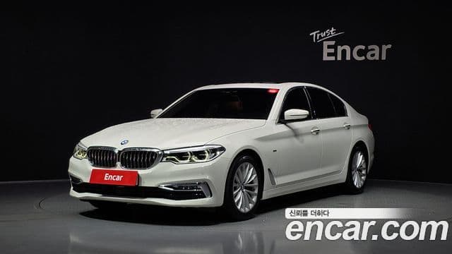 BMW 5 Series (G30)