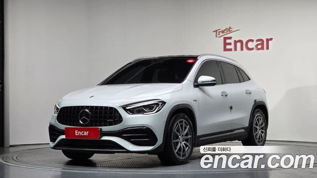 Mercedes-Benz GLA-Class H247