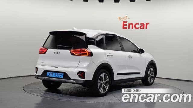 Kia Niro Plus 2