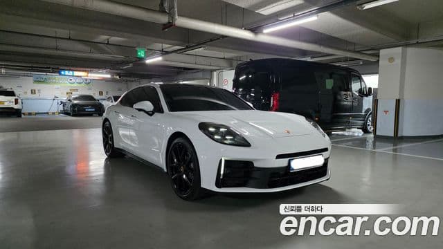 Porsche Panamera (976) 1