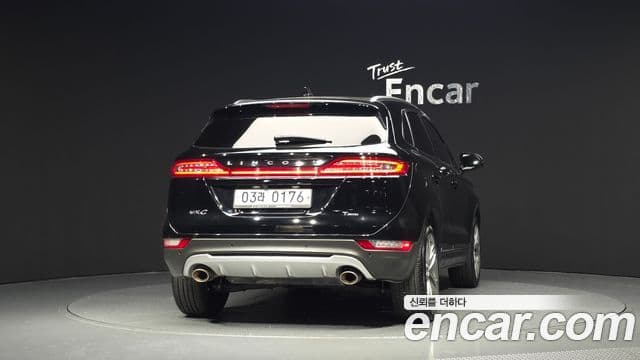 Lincoln MKC 4