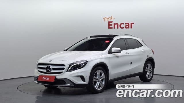 Mercedes-Benz GLA-Class X156