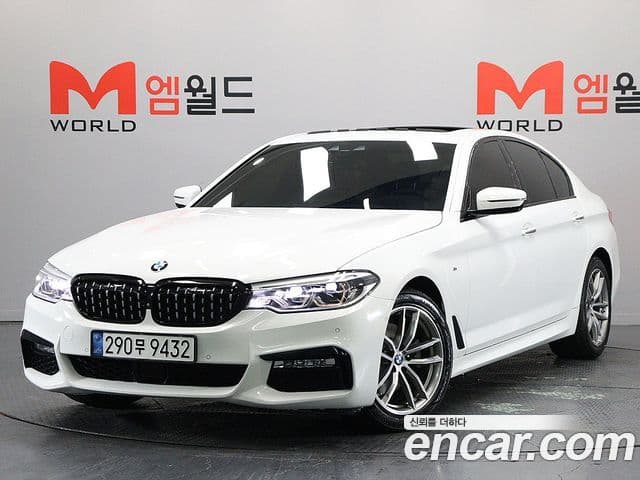 BMW 5 Series (G30)