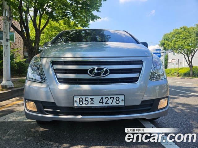 Hyundai Grand Starex