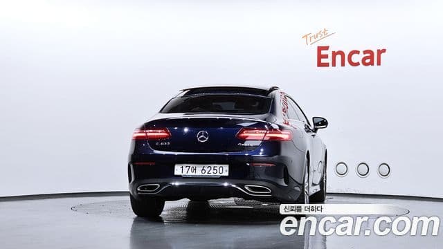 Mercedes-Benz E-Class W213 4