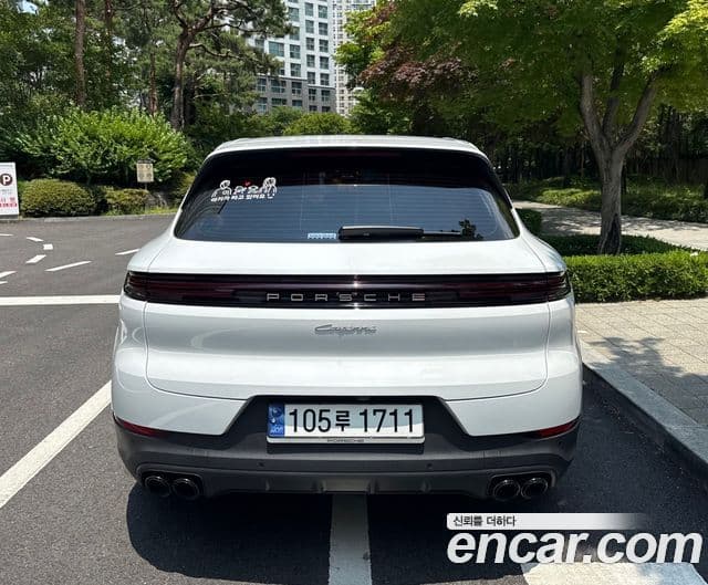 Porsche Cayenne (PO536) 4