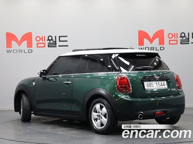 MINI Cooper D 4