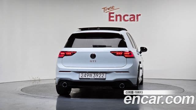 Volkswagen Golf 8th Gen 4