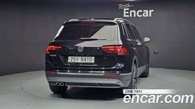 Volkswagen Tiguan 2nd Gen 4