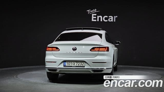 Volkswagen Arteon 4