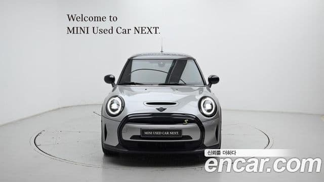 MINI Cooper Electric 3