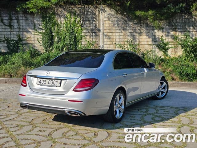 Mercedes-Benz E-Class W213 2