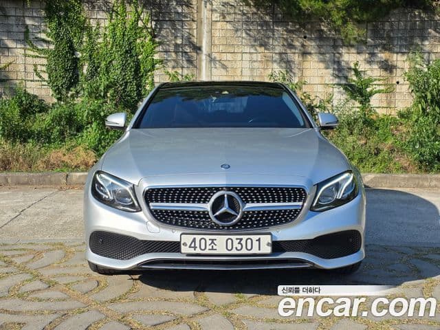 Mercedes-Benz E-Class W213 3