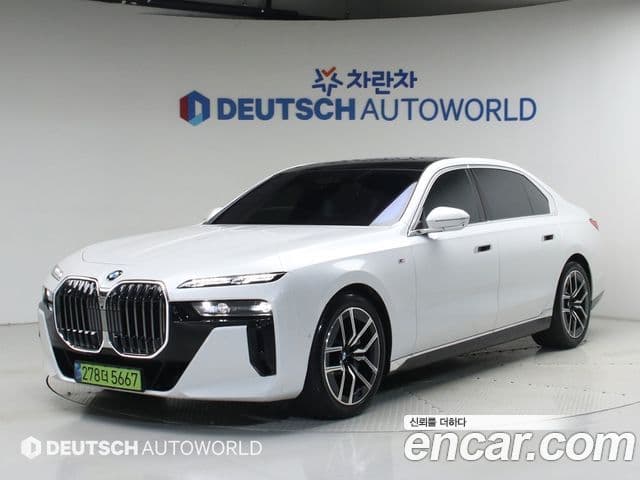 BMW 7 Series (G70)