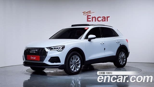 Audi Q3 (F3)