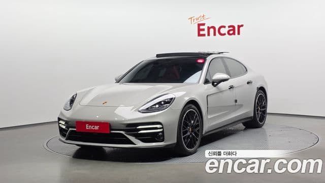 Porsche Panamera (971) 1