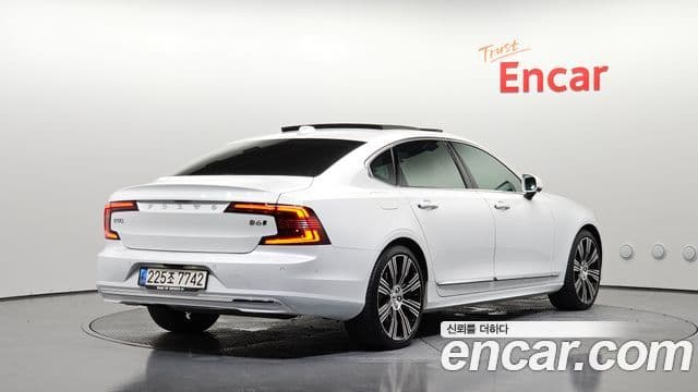 Volvo S90 2