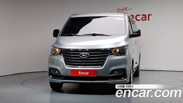 Hyundai The New Grand Starex 3