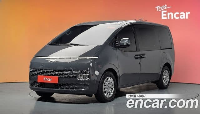 Hyundai Staria