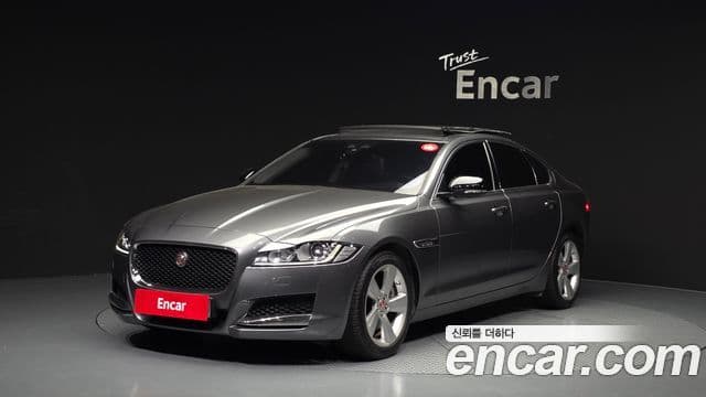 Jaguar XF (X260)