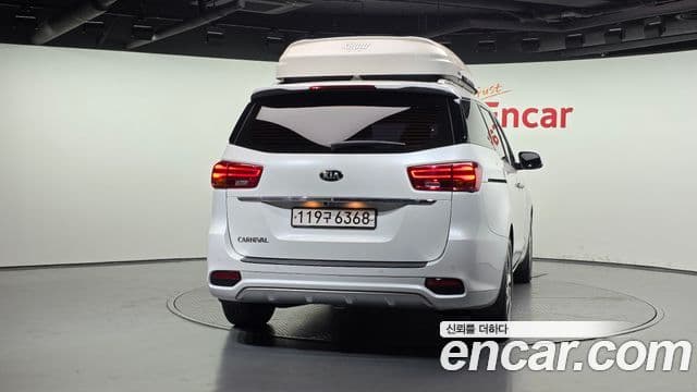 Kia The New Carnival 4
