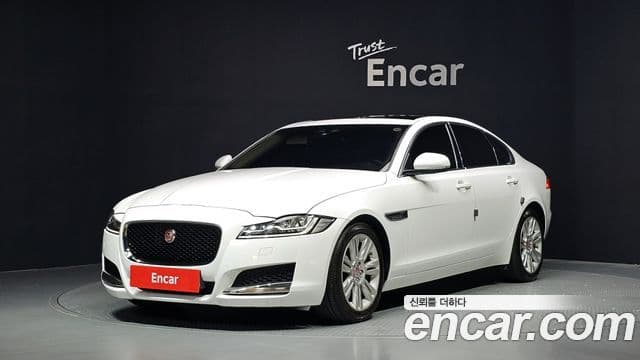 Jaguar XF (X260)