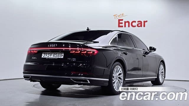 Audi A8 (D5) 2