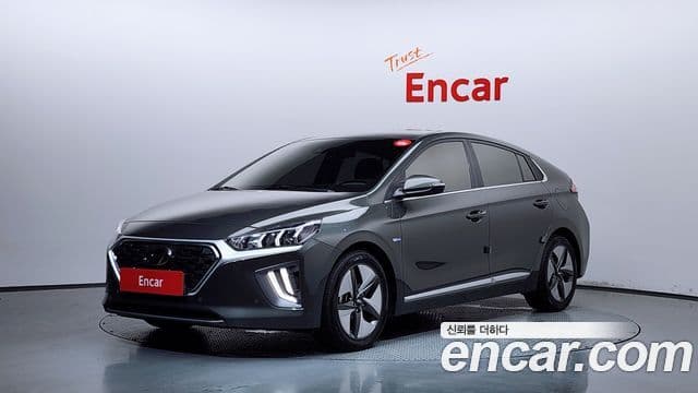 Hyundai The New Ioniq Hybrid