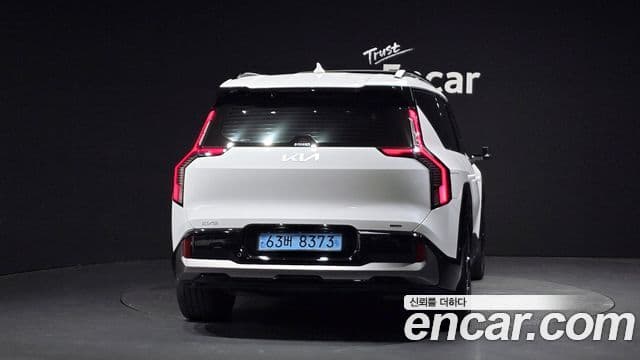 Kia EV9 4