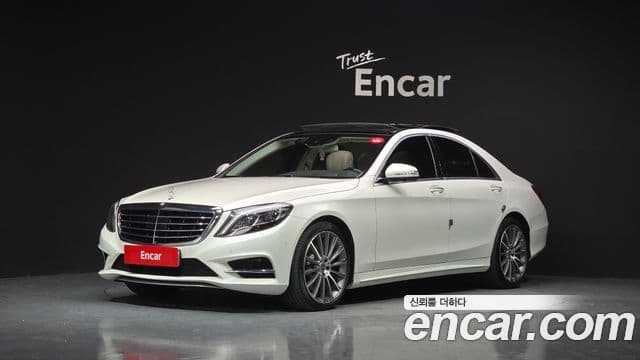 Mercedes-Benz S-Class W222