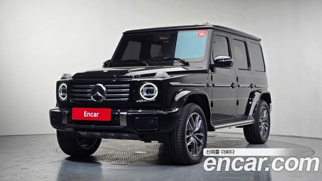 Mercedes-Benz G-Class W465