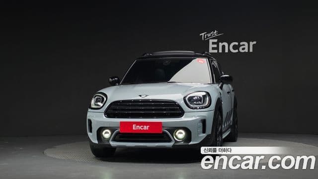 MINI Cooper Countryman 3