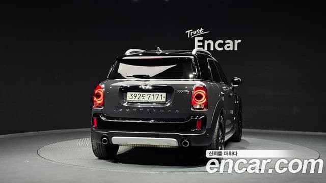 MINI Cooper S Countryman 4