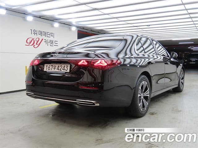 Mercedes-Benz E-Class W214 4