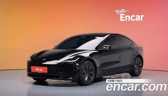 Tesla Model 3 1