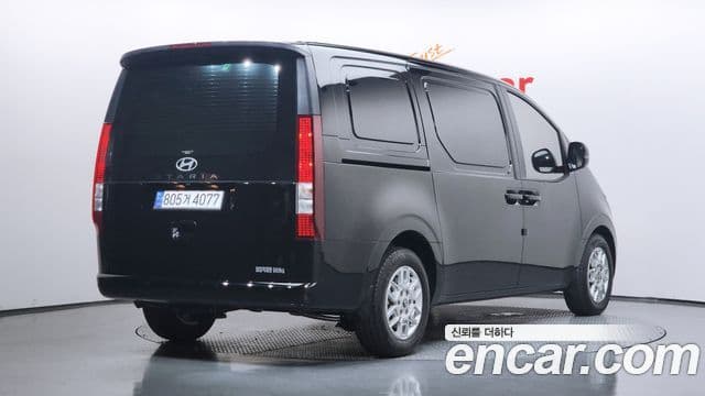 Hyundai Staria 2
